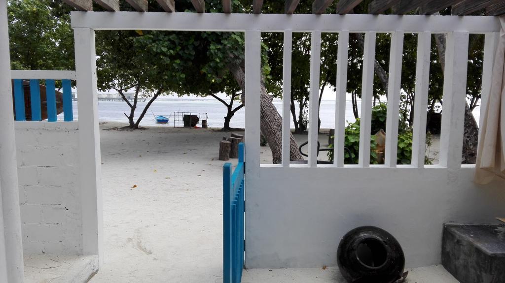 Rip Tide Vacation Inn, K.Guraidhoo Гурайдо Екстериор снимка