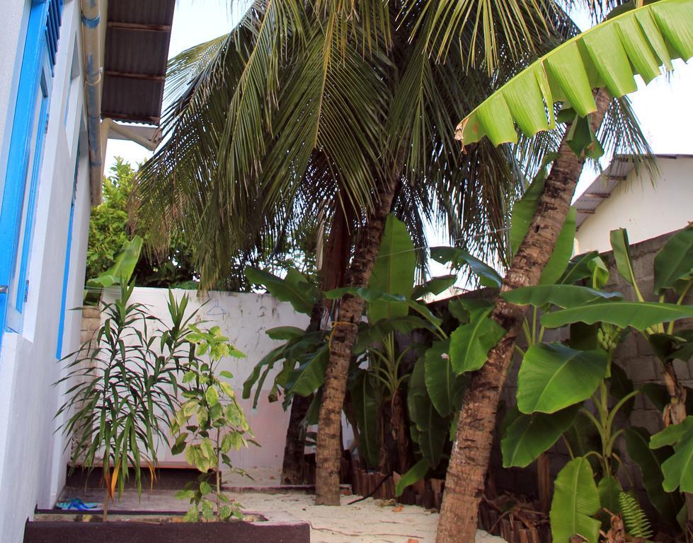 Rip Tide Vacation Inn, K.Guraidhoo Гурайдо Екстериор снимка