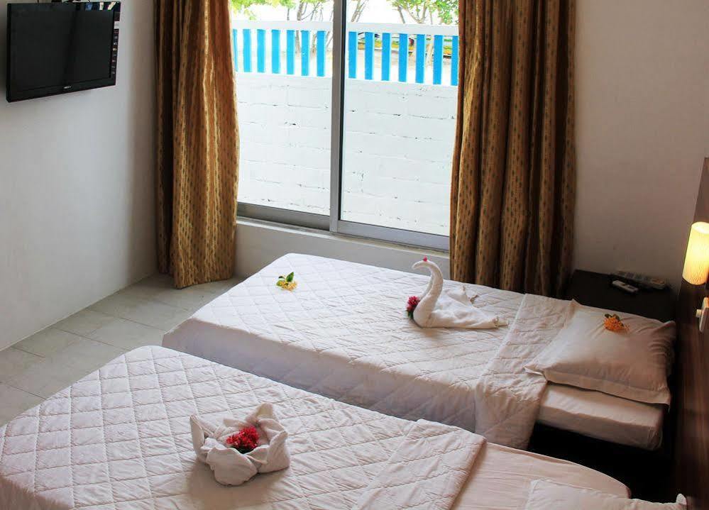Rip Tide Vacation Inn, K.Guraidhoo Гурайдо Екстериор снимка